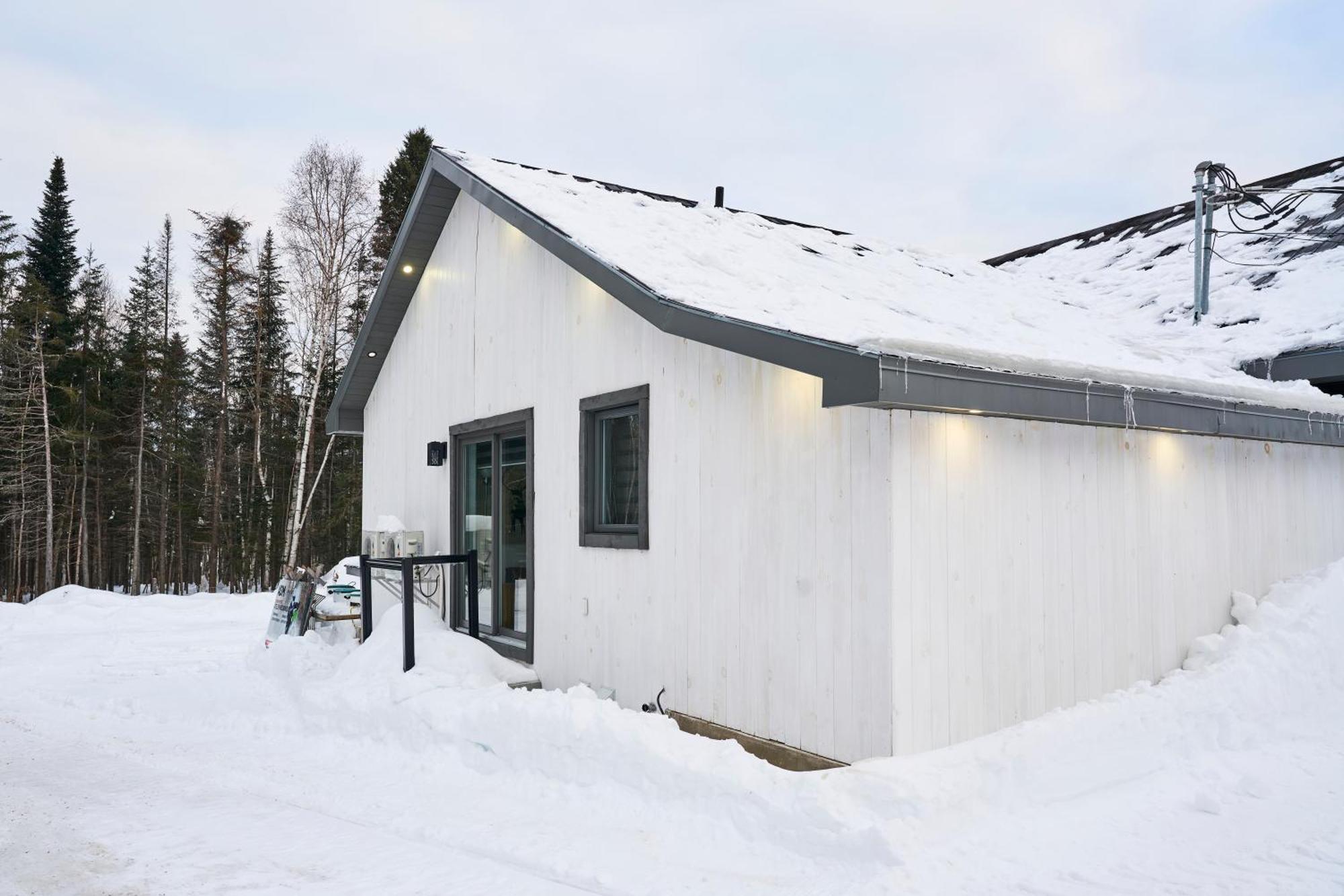 Hebergement Du Grenier 2 0 Notre-Dame-des-Monts Exterior photo
